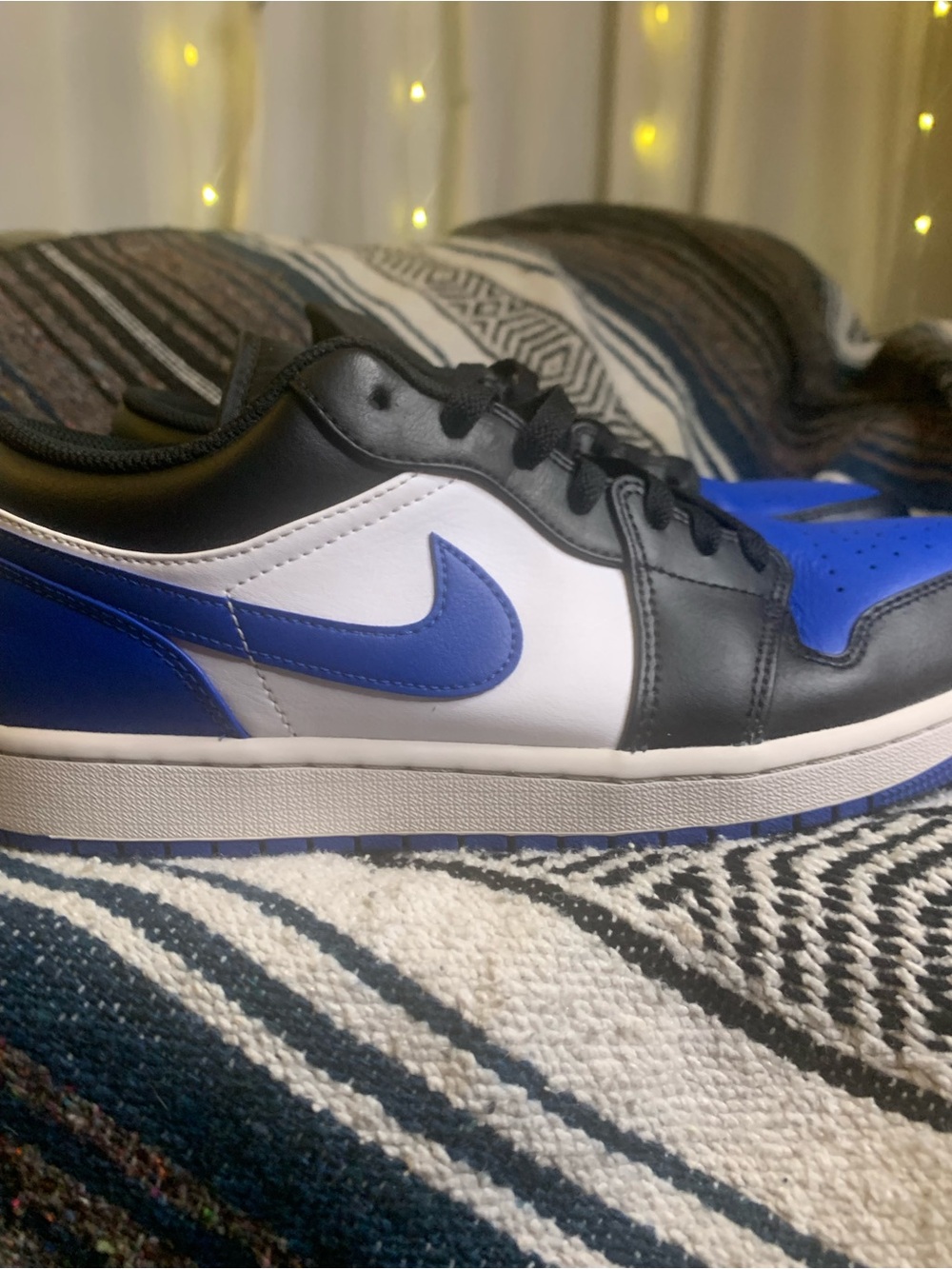 Jordan 1 Low “Alternate Royal Toe” size 10.5 men